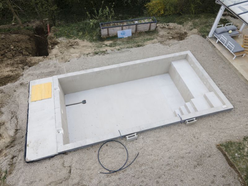 Gunite Pool Repair Costs — Cost of Gunite Pool Repair